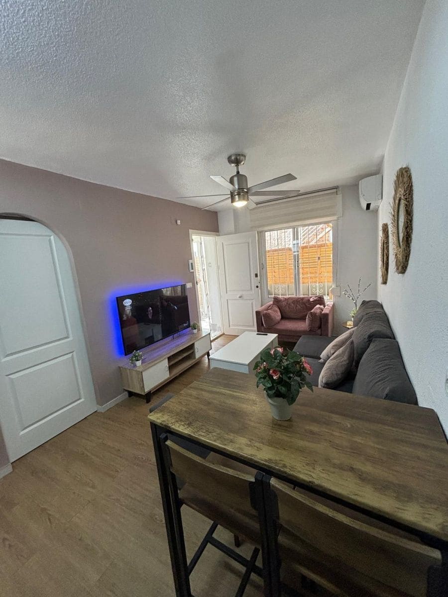 1 soverom Bungalow til salgs i Los Balcones med svømmebasseng - € 114 900 (Ref: 9869330)