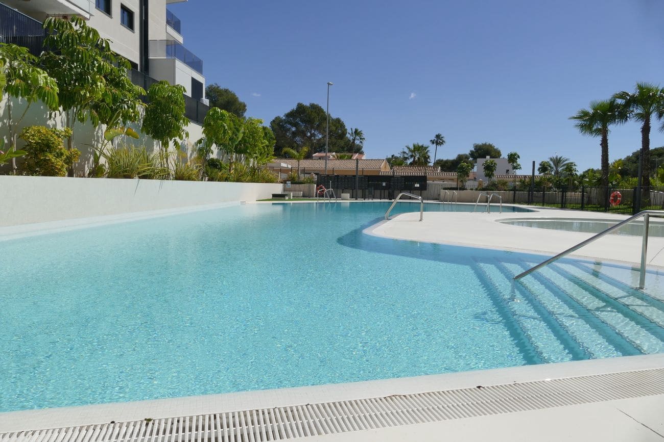 2 sypialnia Apartament na sprzedaż w Las Ramblas Golf z basenem - 355 000 € (Ref: 9869339)