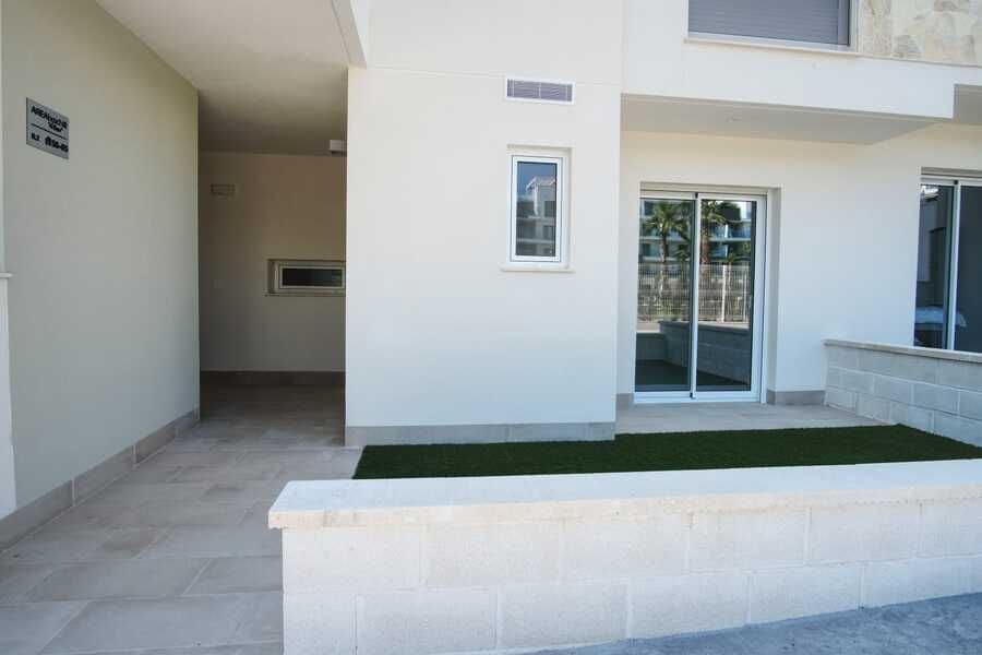 2 bedroom Apartment for sale in Guardamar del Segura - € 287,500 (Ref: 9869351)