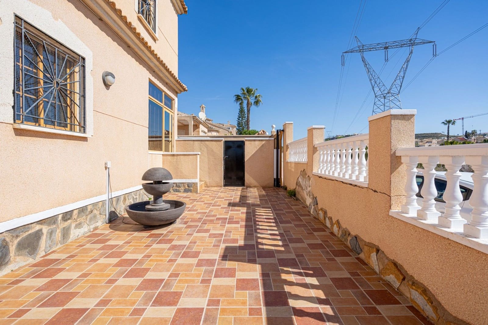 5 bedroom Villa for sale in Benijofar with pool garage - € 449,900 (Ref: 9869354)