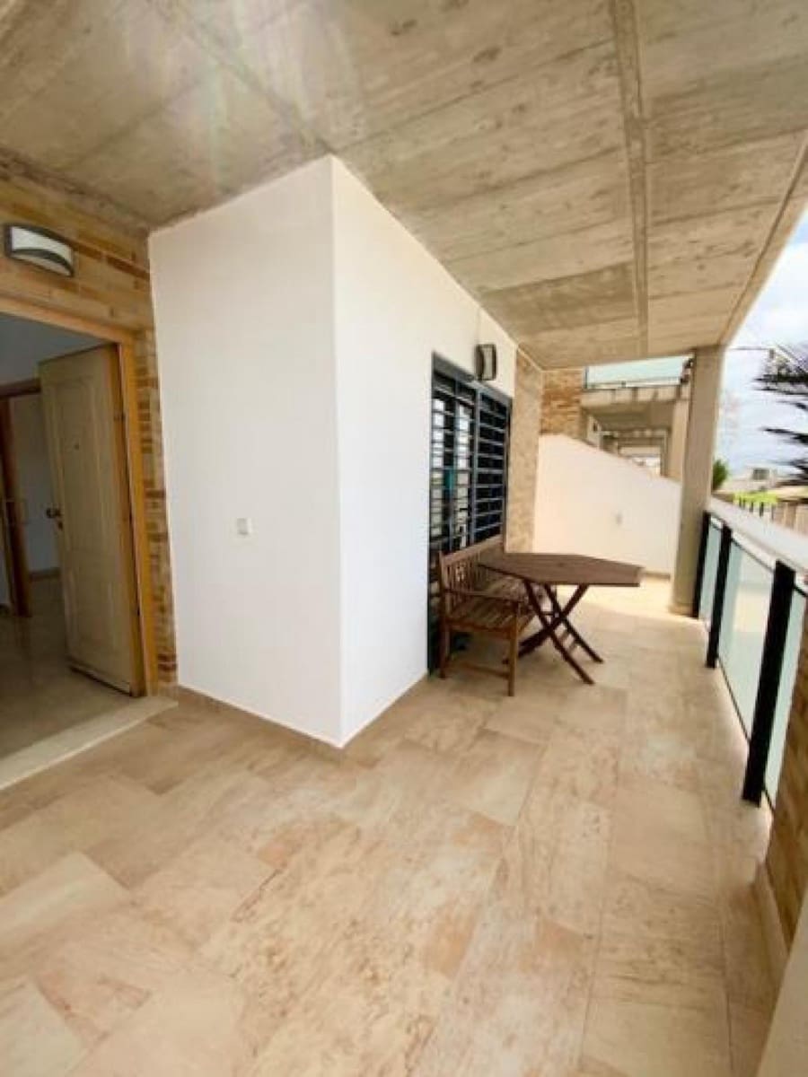 4 slaapkamer Villa te koop in Roldan met zwembad garage - € 232.705 (Ref: 9869355)