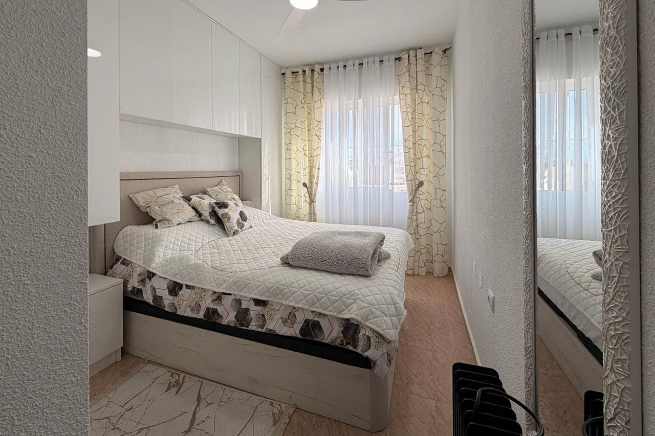 2 camera da letto Appartamento in vendita in Torrevieja con piscina - 160.000 € (Rif: 9869363)