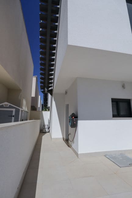 3 sovrum Villa till salu i Daya Vieja med pool - 379 000 € (Ref: 9869371)