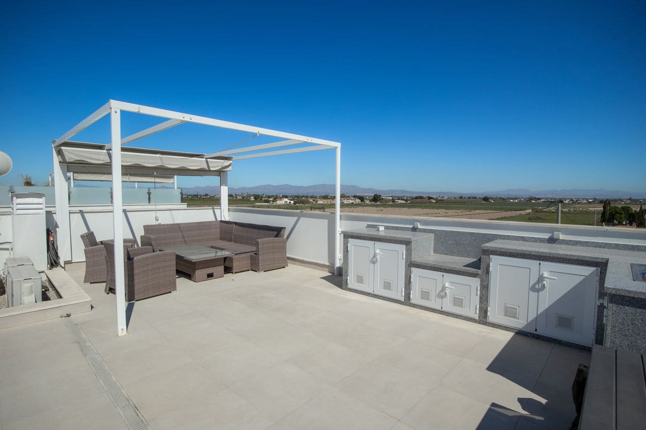 3 sovrum Villa till salu i Daya Vieja med pool - 379 000 € (Ref: 9869371)