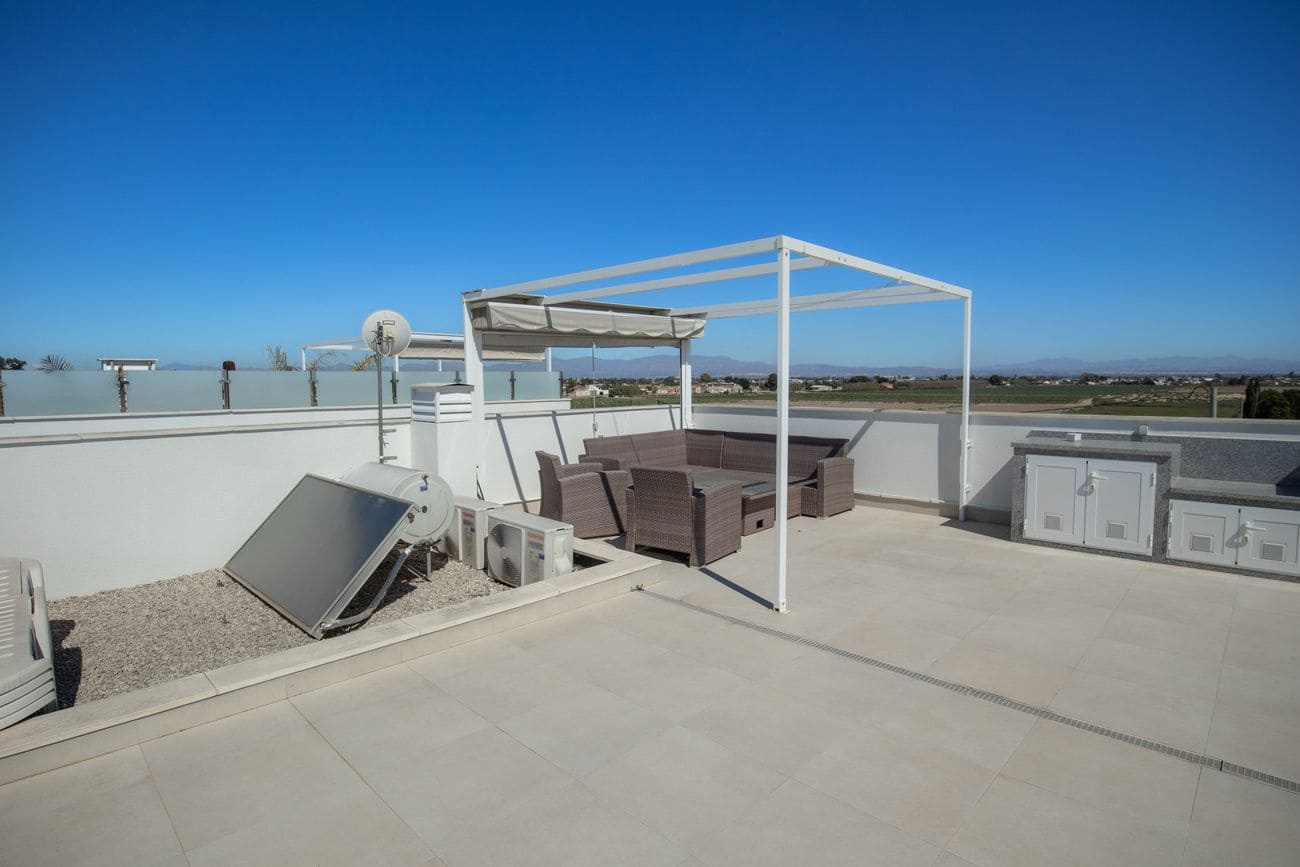 3 sovrum Villa till salu i Daya Vieja med pool - 379 000 € (Ref: 9869371)