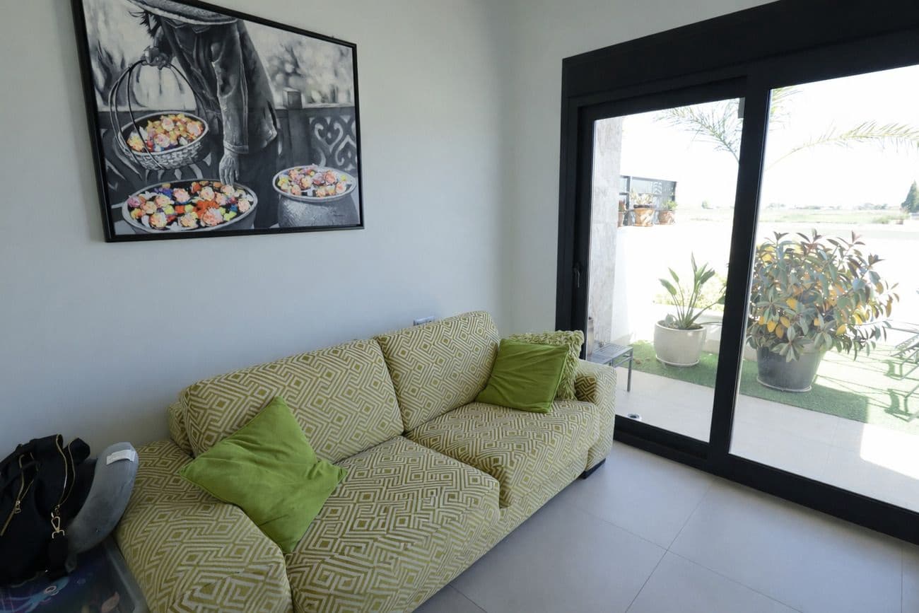 3 sovrum Villa till salu i Daya Vieja med pool - 379 000 € (Ref: 9869371)