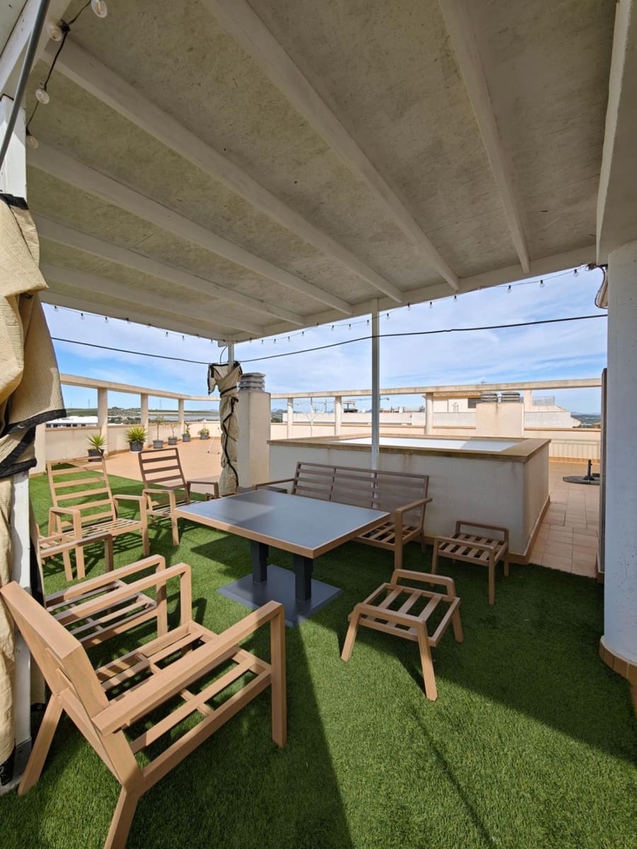 2 slaapkamer Appartement te koop in San Miguel de Salinas met zwembad - € 199.000 (Ref: 9869381)