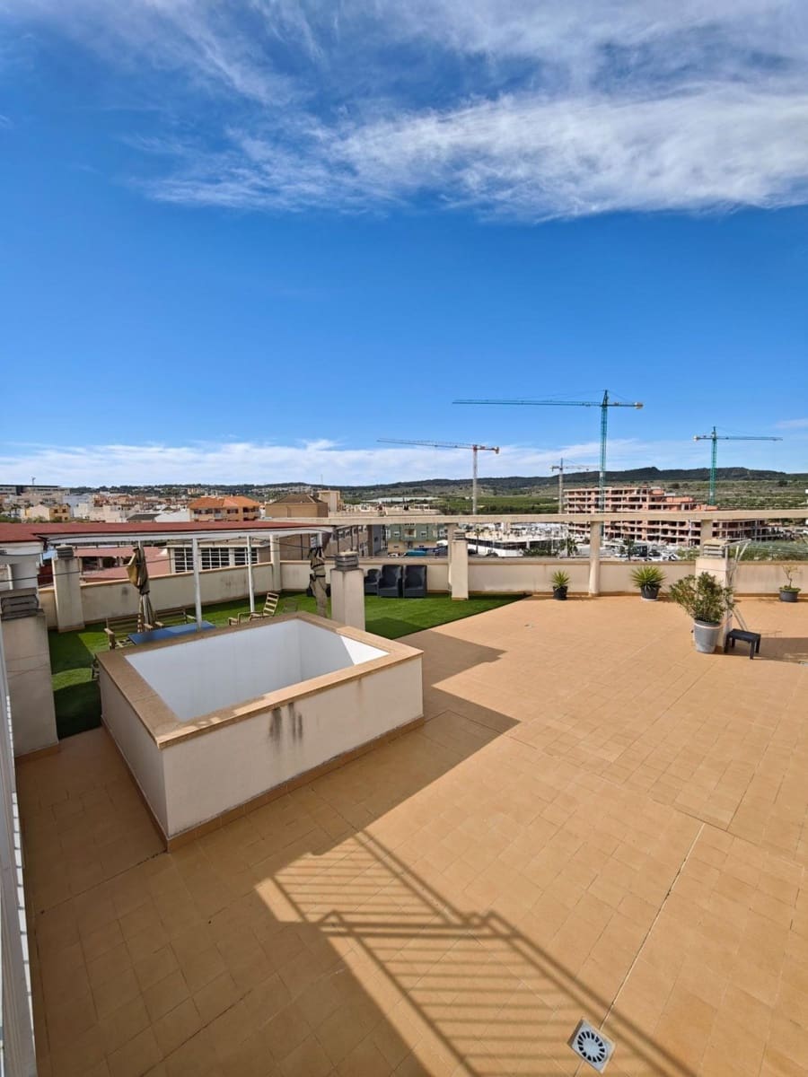 2 slaapkamer Appartement te koop in San Miguel de Salinas met zwembad - € 199.000 (Ref: 9869381)