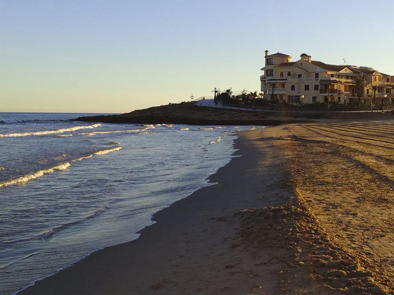 2 bedroom Apartment for sale in Filipinas with garage - € 264,900 (Ref: 9869389)