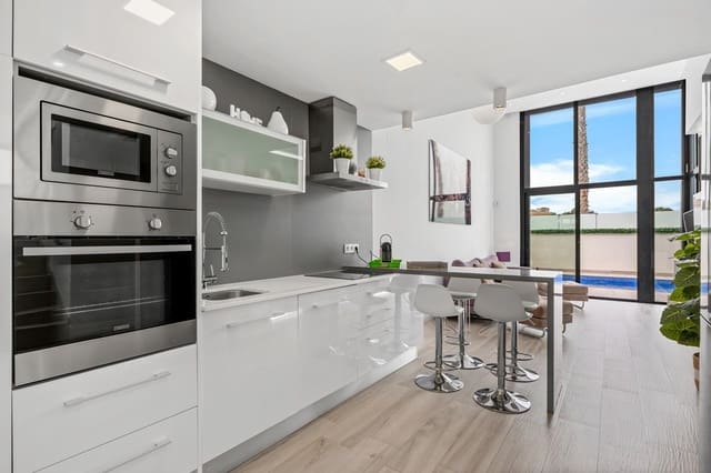 3 sovrum Villa till salu i Lomas de Cabo Roig - Los Dolses, Orihuela med pool - 425 000 € (Ref: 9869391)