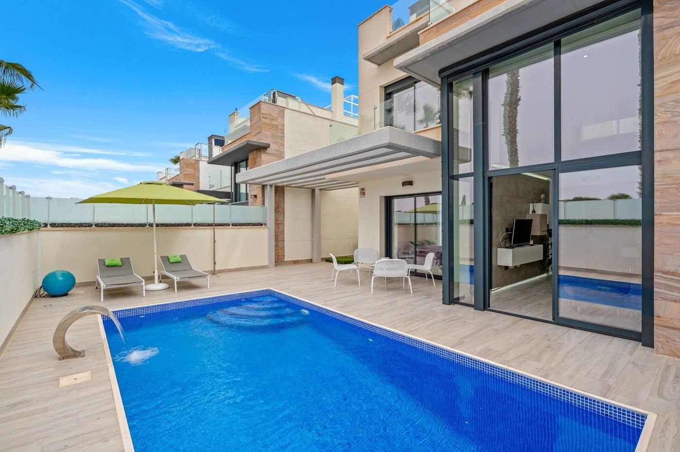 3 sovrum Villa till salu i Orihuela Costa med pool - 425 000 € (Ref: 9869391)