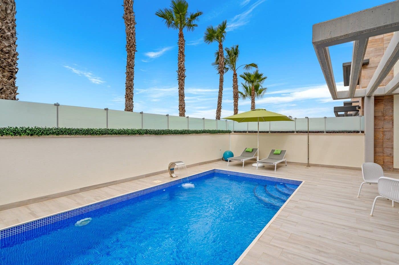 3 sovrum Villa till salu i Orihuela Costa med pool - 425 000 € (Ref: 9869391)
