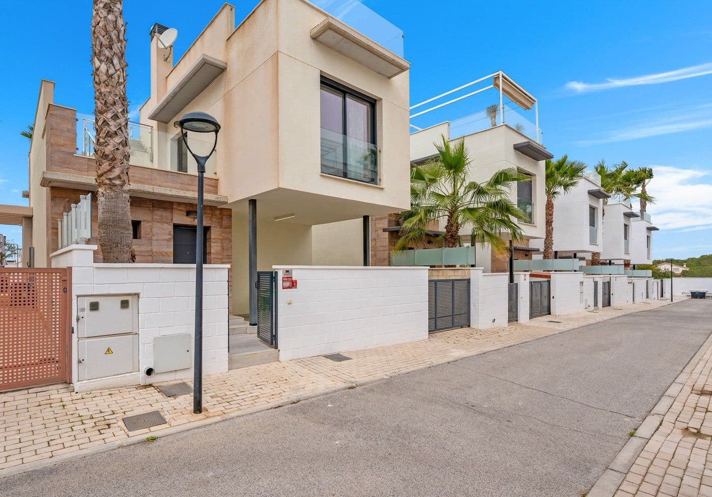 3 sovrum Villa till salu i Orihuela Costa med pool - 425 000 € (Ref: 9869391)
