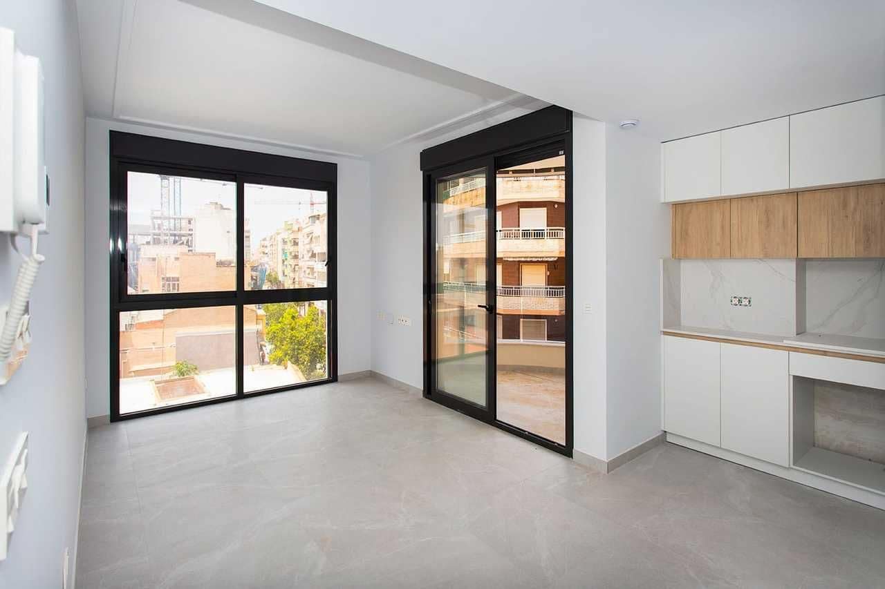 2 makuuhuone Huoneisto myytävänä paikassa Torrevieja - 280 000 € (Ref: 9869395)