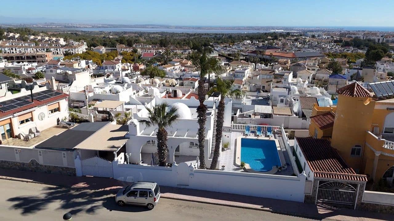 2 camera da letto Villa in vendita in Villamartin - 390.000 € (Rif: 9869401)