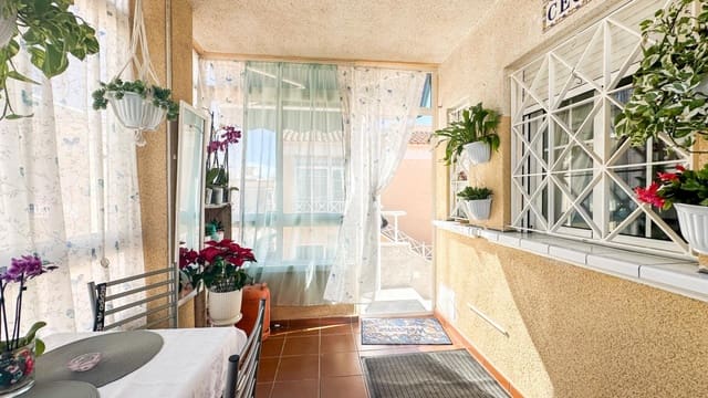Bungalow de 2 habitaciones en Centro, Torrevieja en venta - 179.900 € (Ref: 9869419)