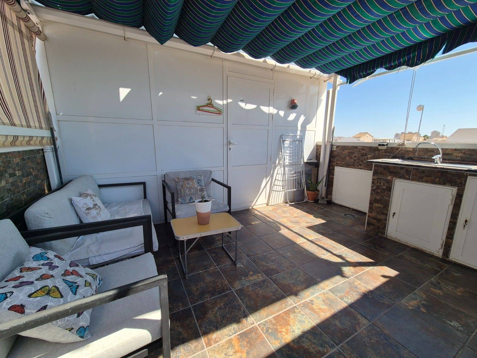 2 makuuhuone Bungalow myytävänä paikassa Torrevieja - 179 900 € (Ref: 9869419)