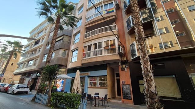 3 makuuhuone Huoneisto myytävänä paikassa Centro, Torrevieja - 250 000 € (Ref: 9869427)