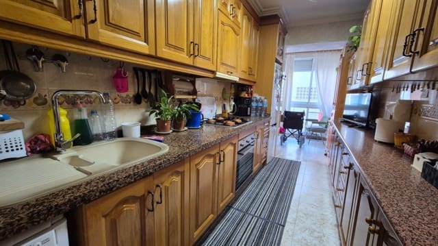 3 makuuhuone Huoneisto myytävänä paikassa Centro, Torrevieja - 250 000 € (Ref: 9869427)