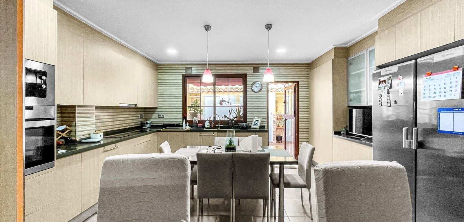 3 Zimmer Reihenhaus zu verkaufen in Torrevieja - 320.000 € (Ref: 9869440)