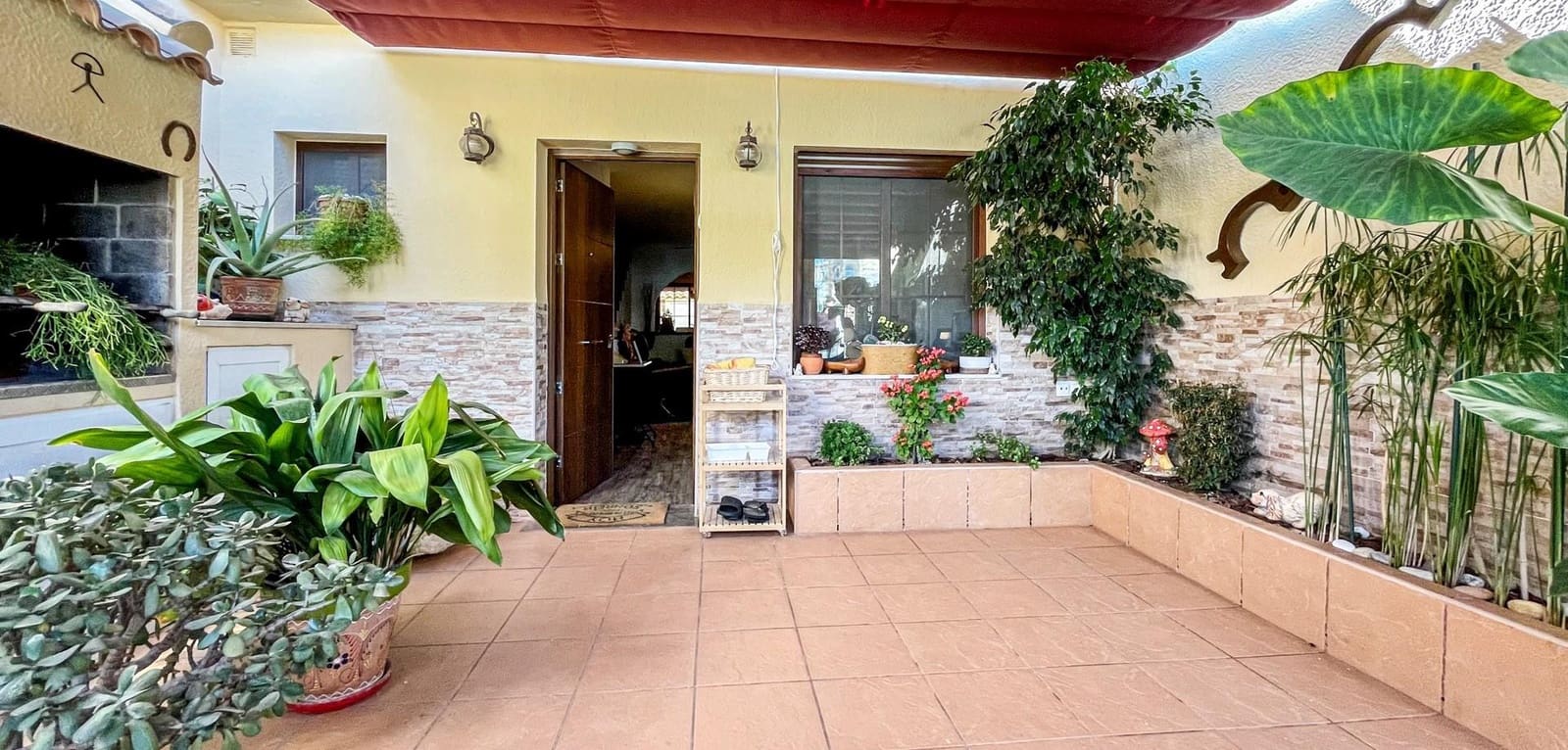 3 Zimmer Reihenhaus zu verkaufen in Torrevieja - 320.000 € (Ref: 9869440)