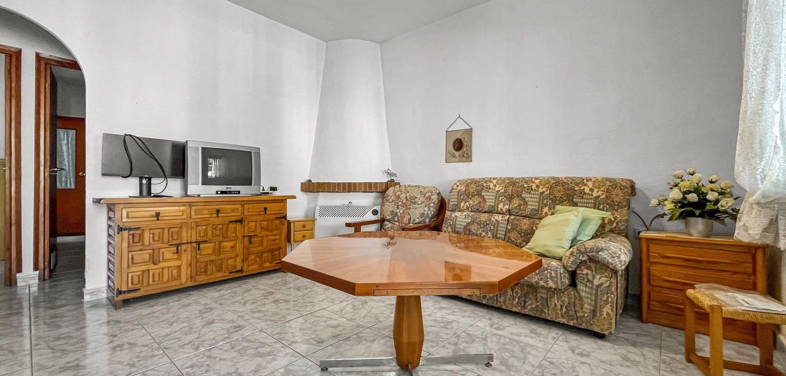 2 soverom Rekkehus til salgs i Torrevieja med garasje - € 139 900 (Ref: 9869441)