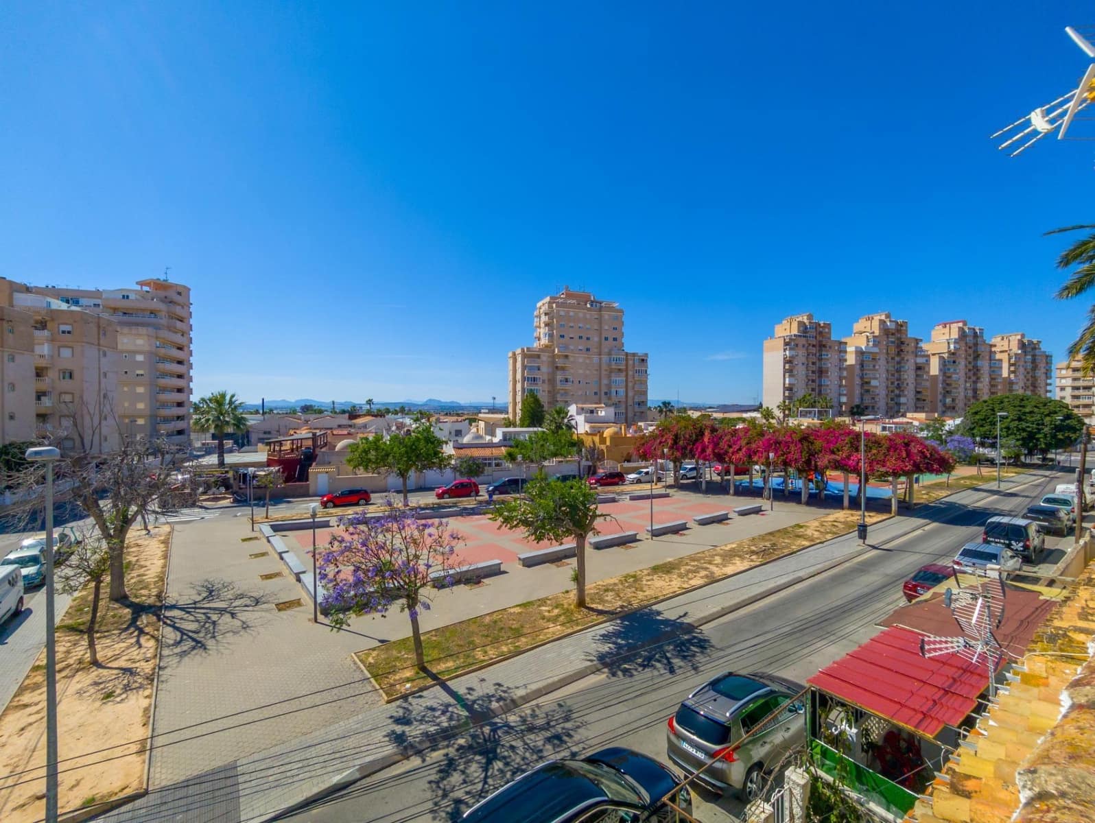 3 makuuhuone Omakotitalo myytävänä paikassa Torrevieja - 185 000 € (Ref: 9869442)