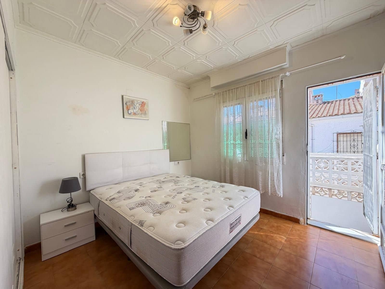 1 makuuhuone Omakotitalo myytävänä paikassa Torrevieja - 133 000 € (Ref: 9869449)