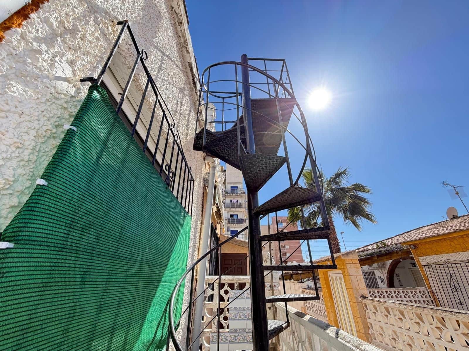 1 makuuhuone Omakotitalo myytävänä paikassa Torrevieja - 133 000 € (Ref: 9869449)