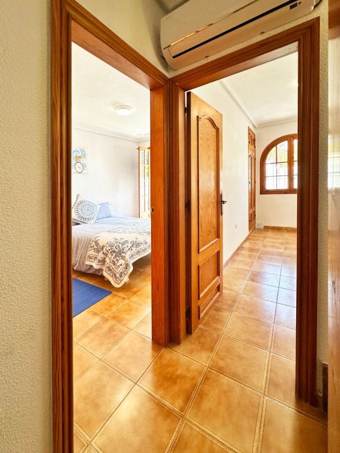 Adosado de 3 habitaciones en Orihuela Costa en venta - 349.000 € (Ref: 9869465)