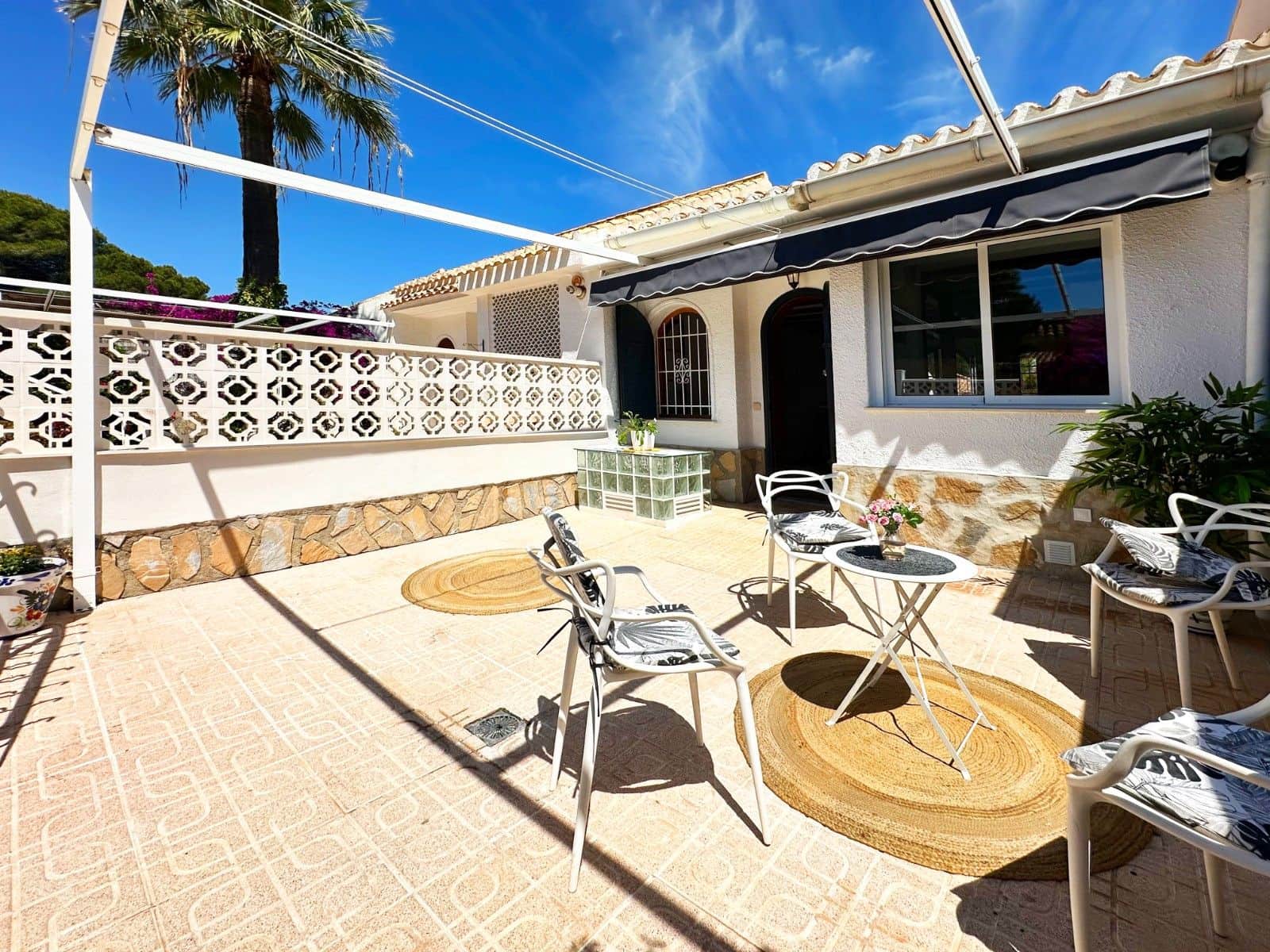 Adosado de 3 habitaciones en Orihuela Costa en venta - 349.000 € (Ref: 9869465)