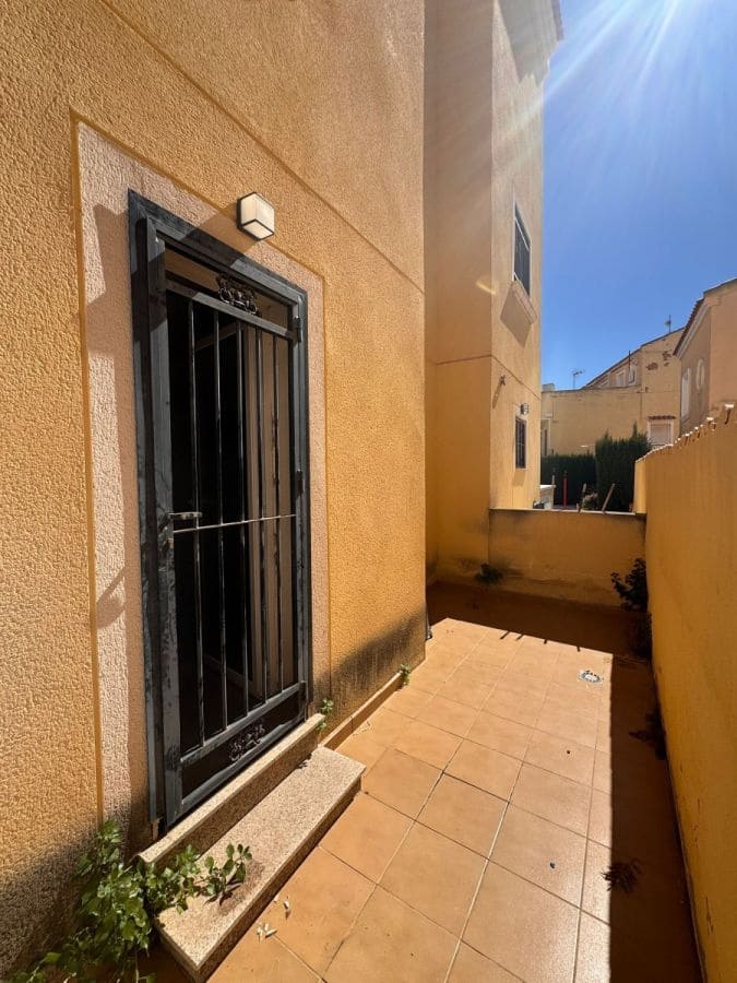 3 slaapkamer Huis te koop in Orihuela Costa - € 229.995 (Ref: 9869487)