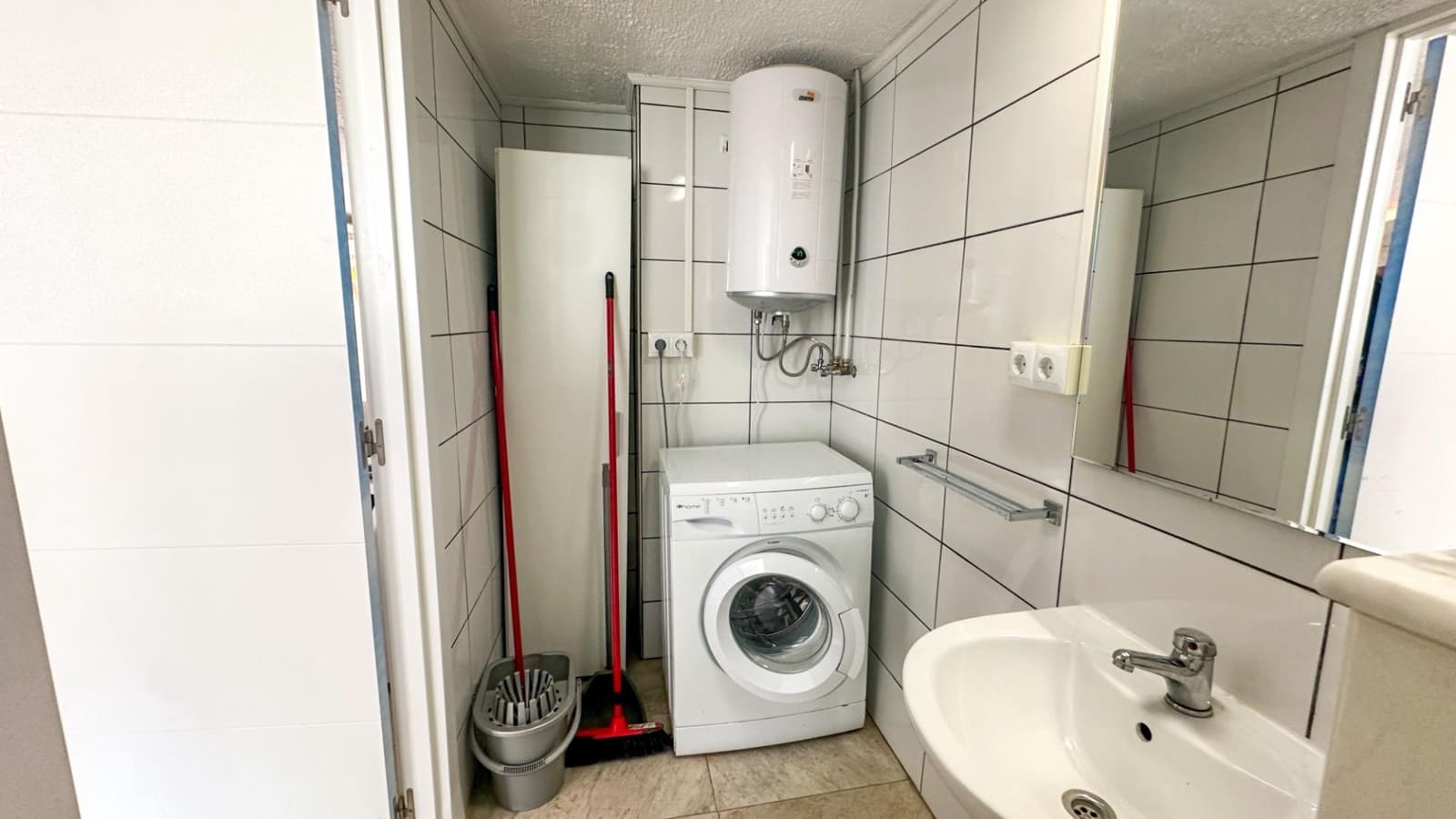 2 bedroom Townhouse for sale in La Florida - € 180,000 (Ref: 9869491)