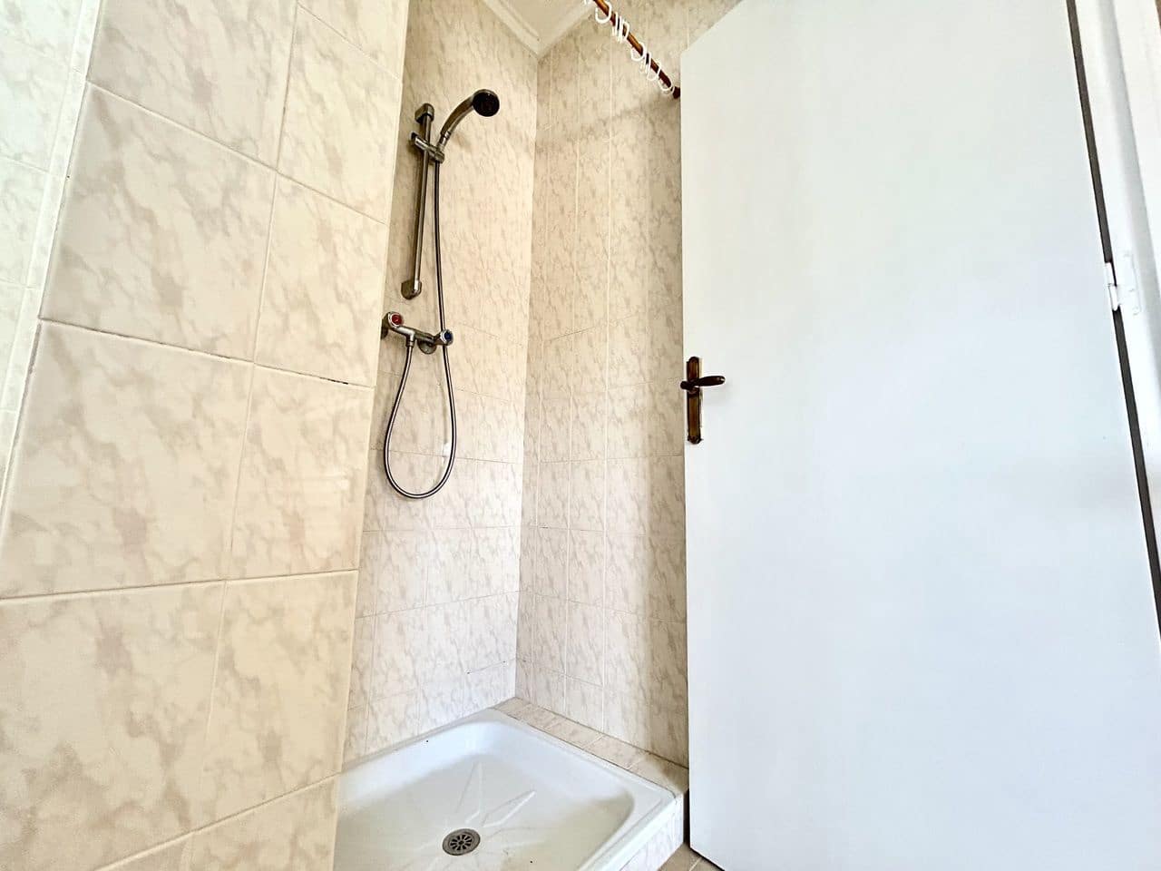 6 bedroom Villa for sale in Los Montesinos with garage - € 785,000 (Ref: 9876546)