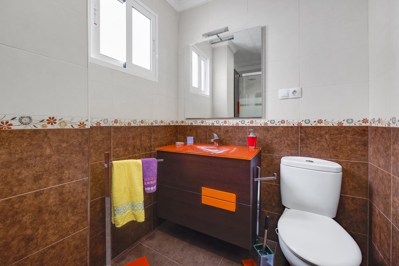 Apartamento de 3 habitaciones en Torrevieja en venta - 190.000 € (Ref: 9882021)