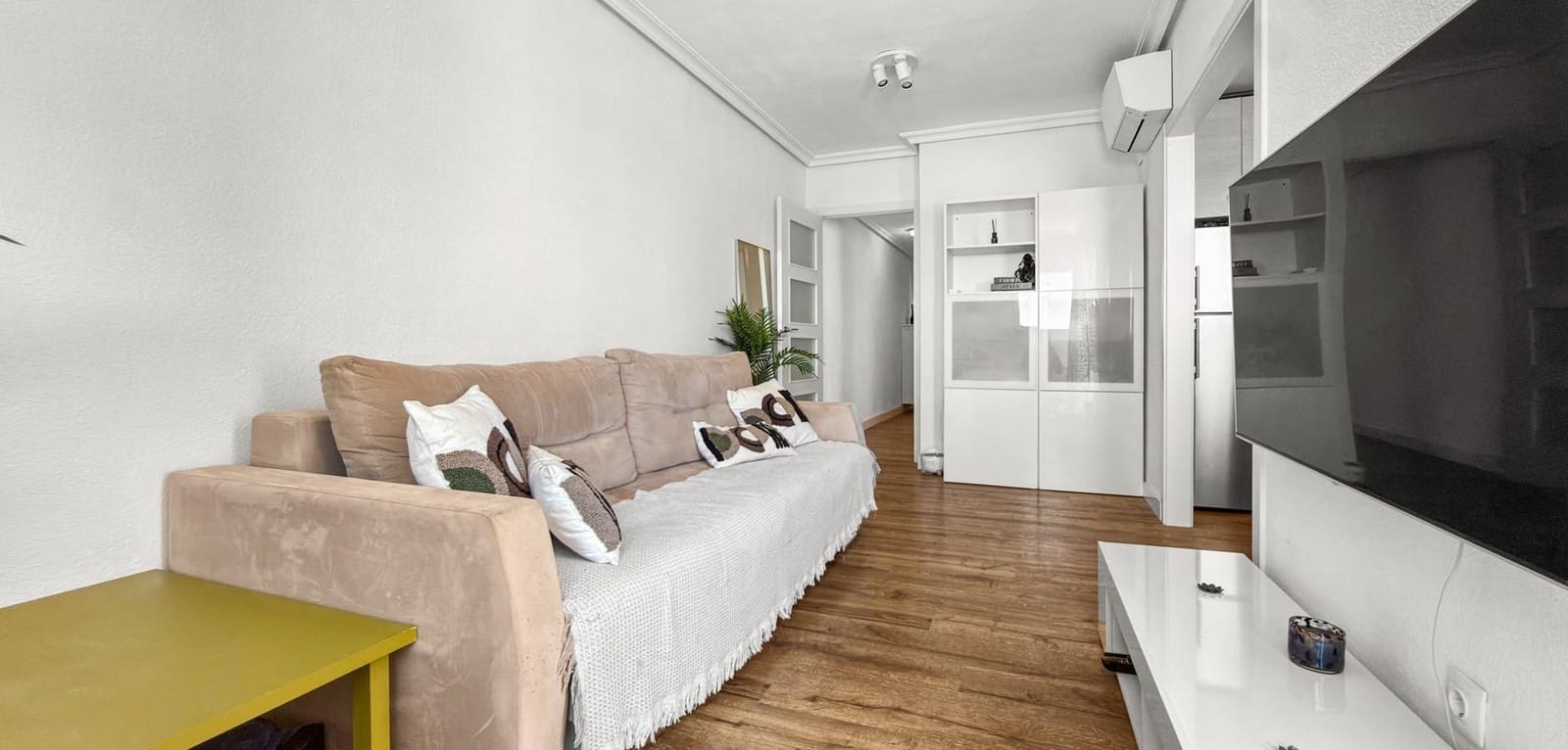 2 soverom Leilighet til salgs i Torrevieja - € 149 000 (Ref: 9882024)