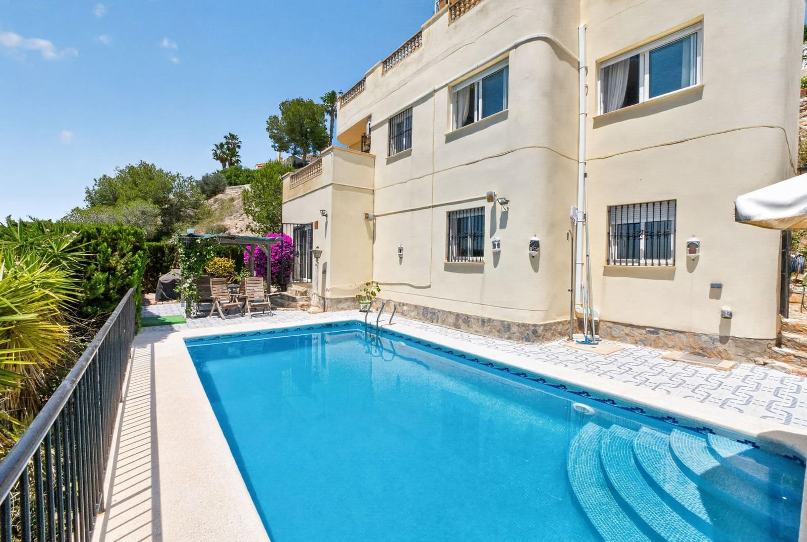5 Zimmer Villa zu verkaufen in Las Ramblas Golf mit Pool Garage - 635.000 € (Ref: 9892468)