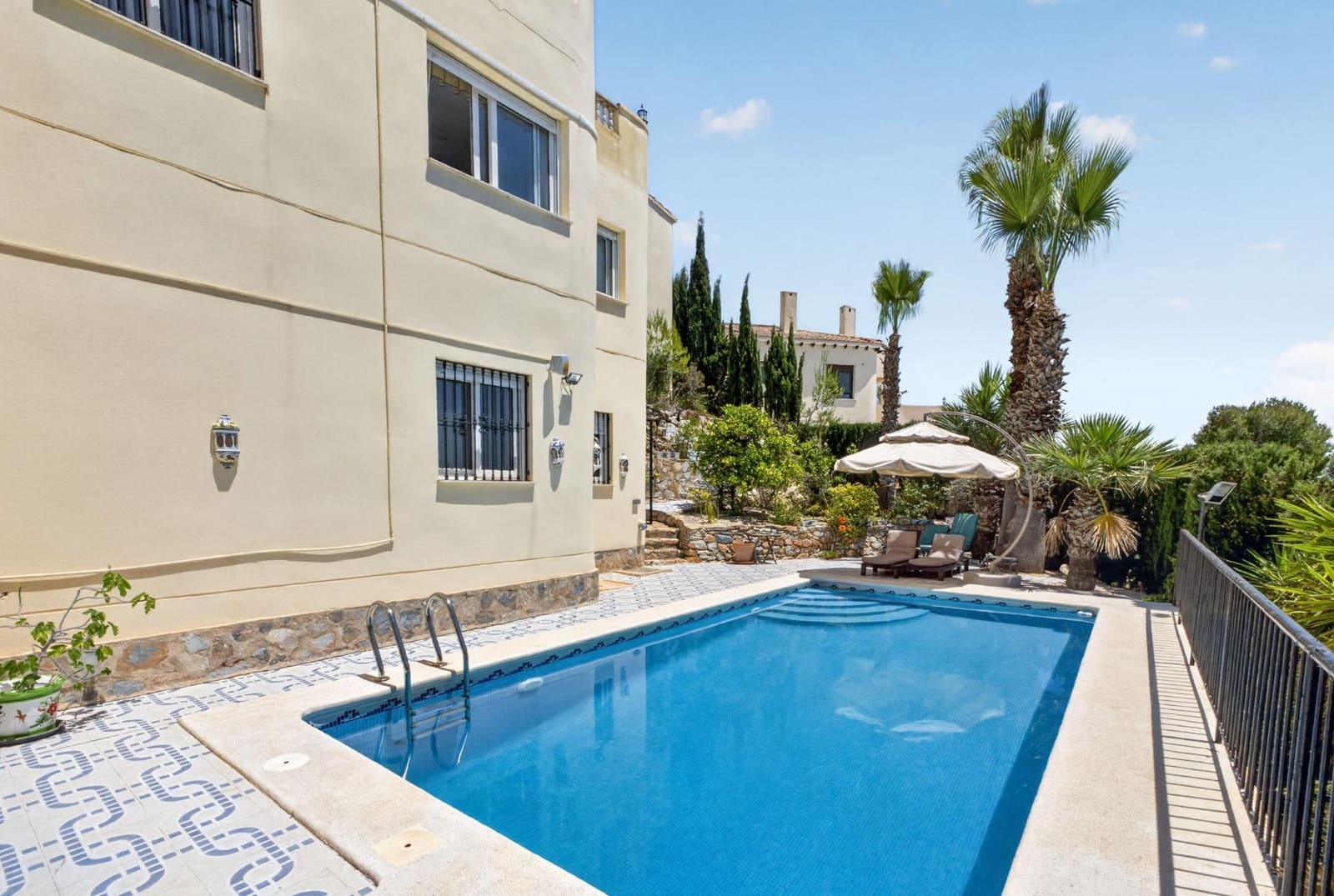 5 Zimmer Villa zu verkaufen in Las Ramblas Golf mit Pool Garage - 635.000 € (Ref: 9892468)