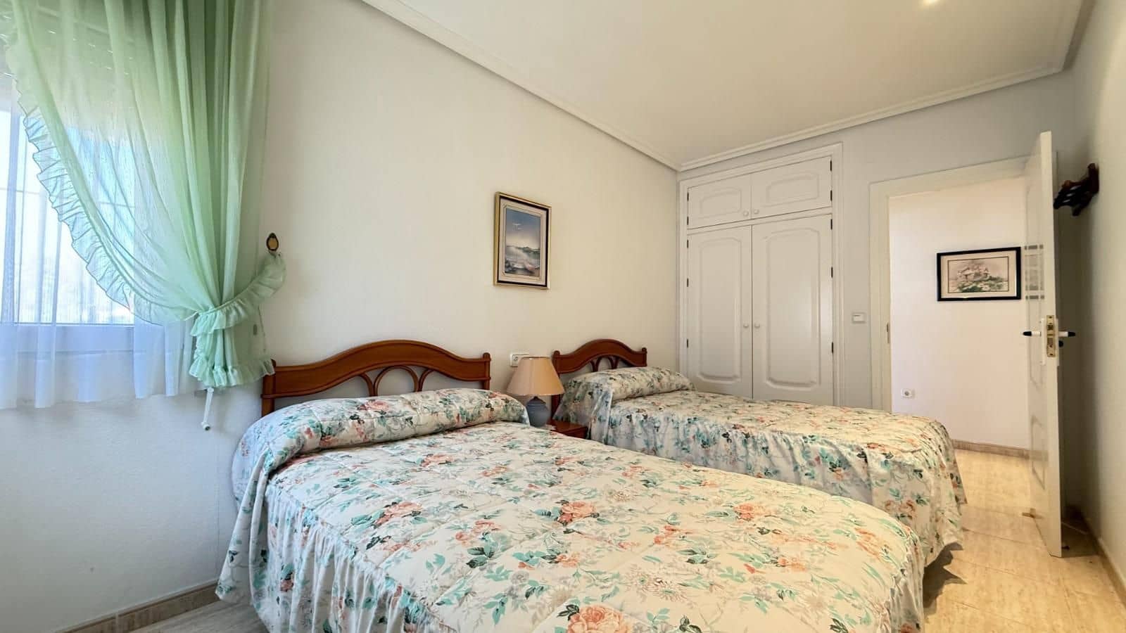 4 Zimmer Villa zu verkaufen in La Manga del Mar Menor - 580.000 € (Ref: 9915951)