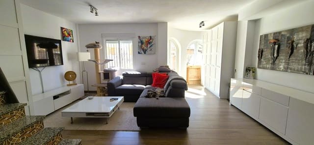 2 bedroom Flat for sale in San Miguel de Salinas with pool - € 269,000 (Ref: 9915953)