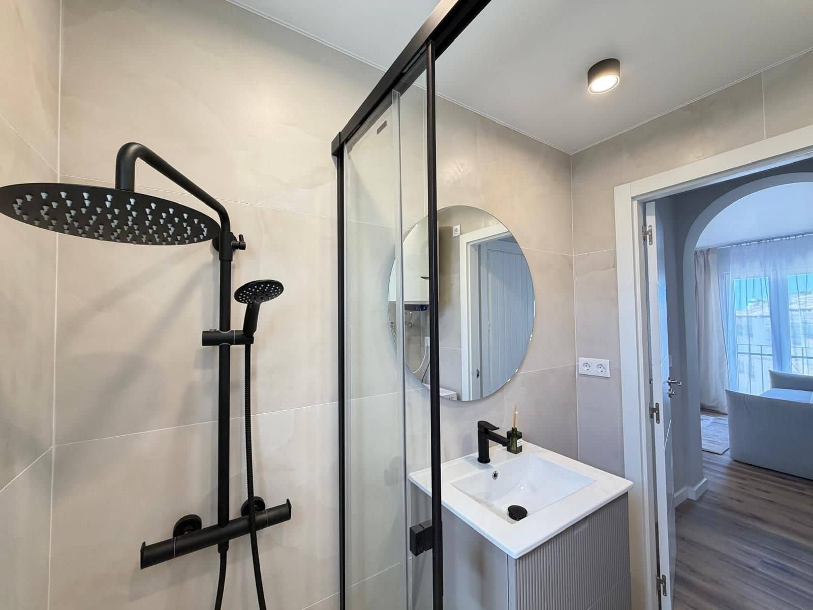 Apartamento de 1 habitación en San Miguel de Salinas en venta con piscina - 125.000 € (Ref: 9915966)