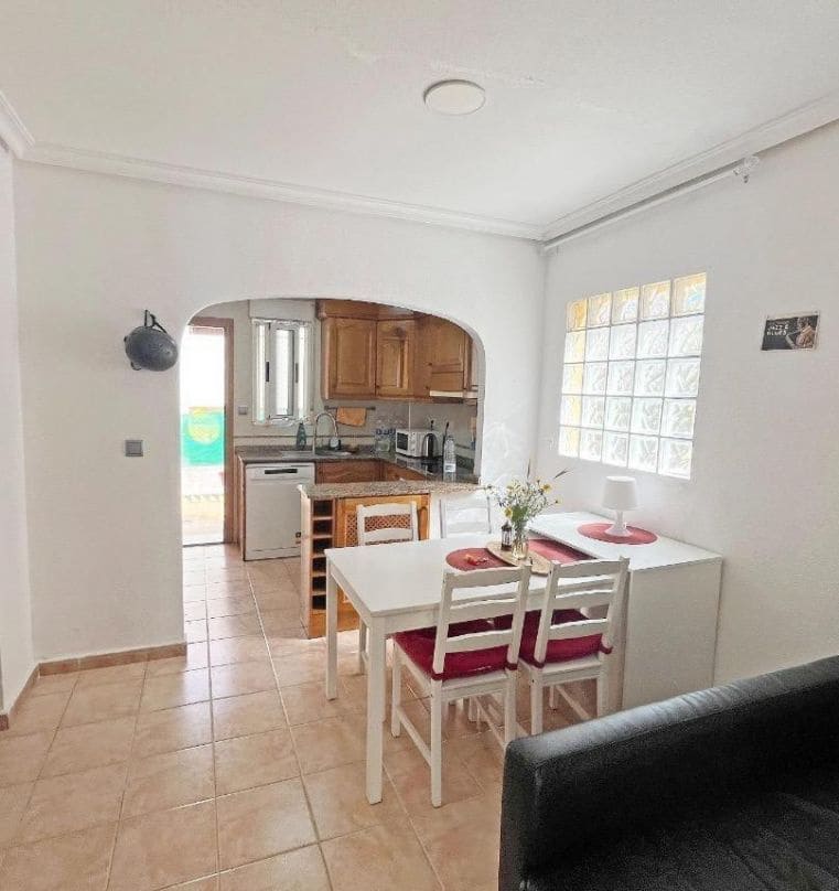 2 camera da letto Bungalow in vendita in Guardamar del Segura con piscina - 159.500 € (Rif: 9915975)