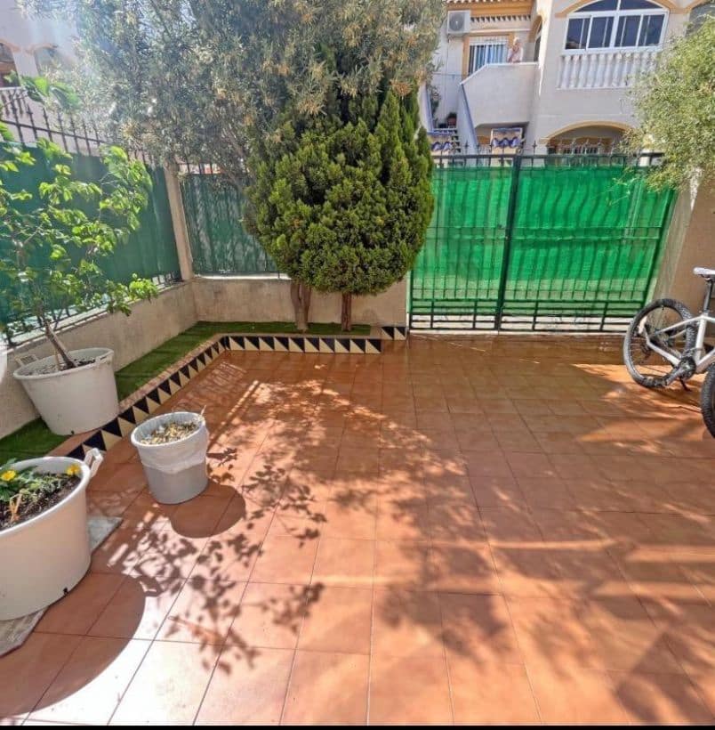 2 camera da letto Bungalow in vendita in Guardamar del Segura con piscina - 159.500 € (Rif: 9915975)