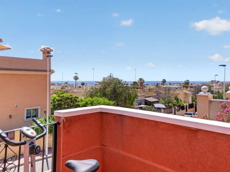 4 soveværelse Villa til salg i Torrevieja - € 317.000 (Ref: 9915976)