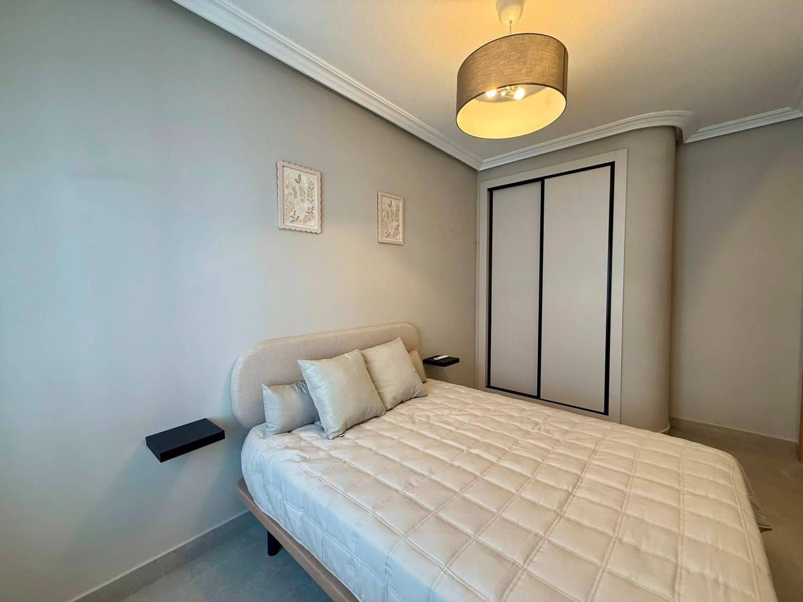 2 soveværelse Lejlighed til salg i Torrevieja - € 219.900 (Ref: 9931568)