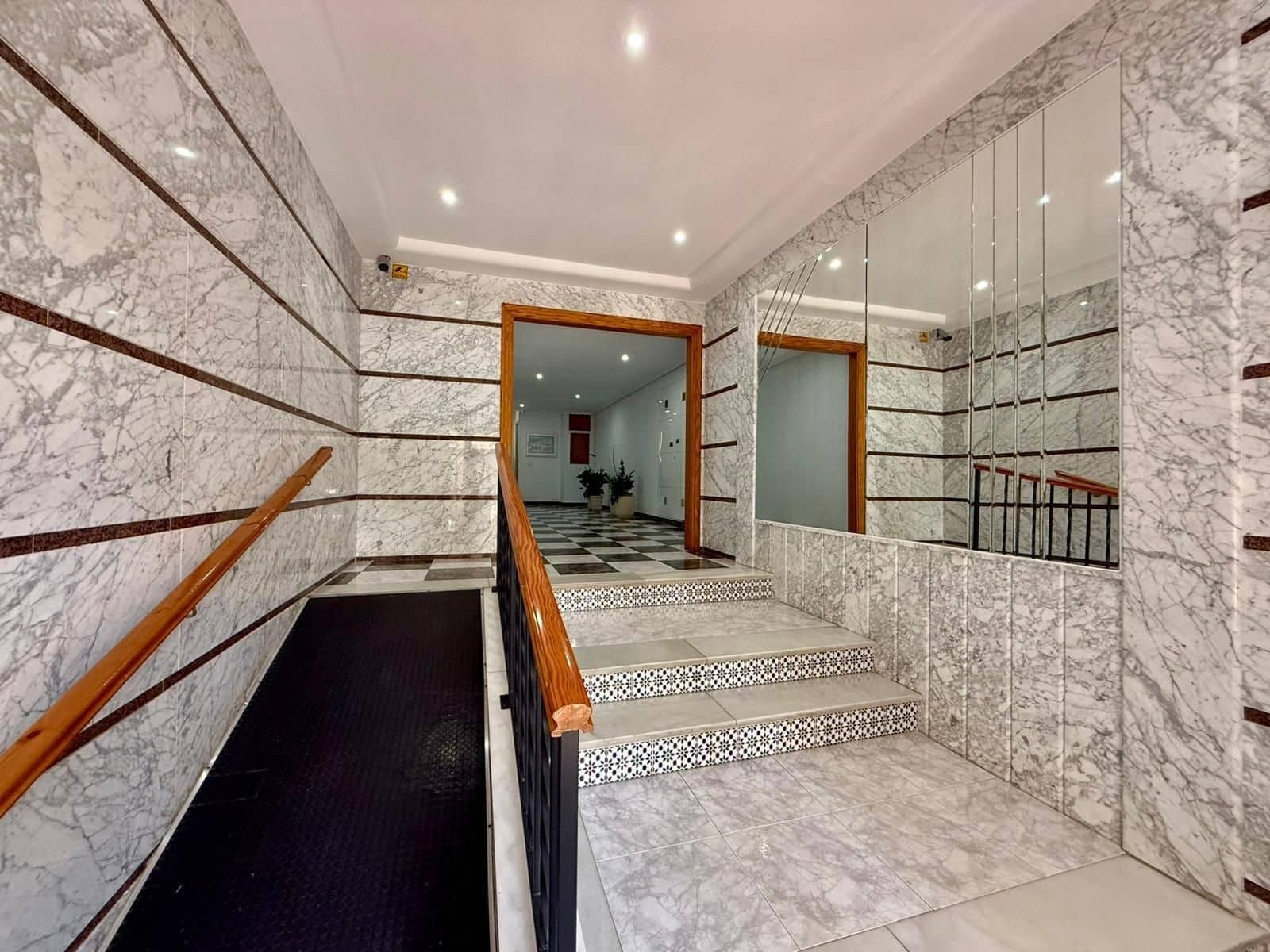 2 soveværelse Lejlighed til salg i Torrevieja - € 219.900 (Ref: 9931568)