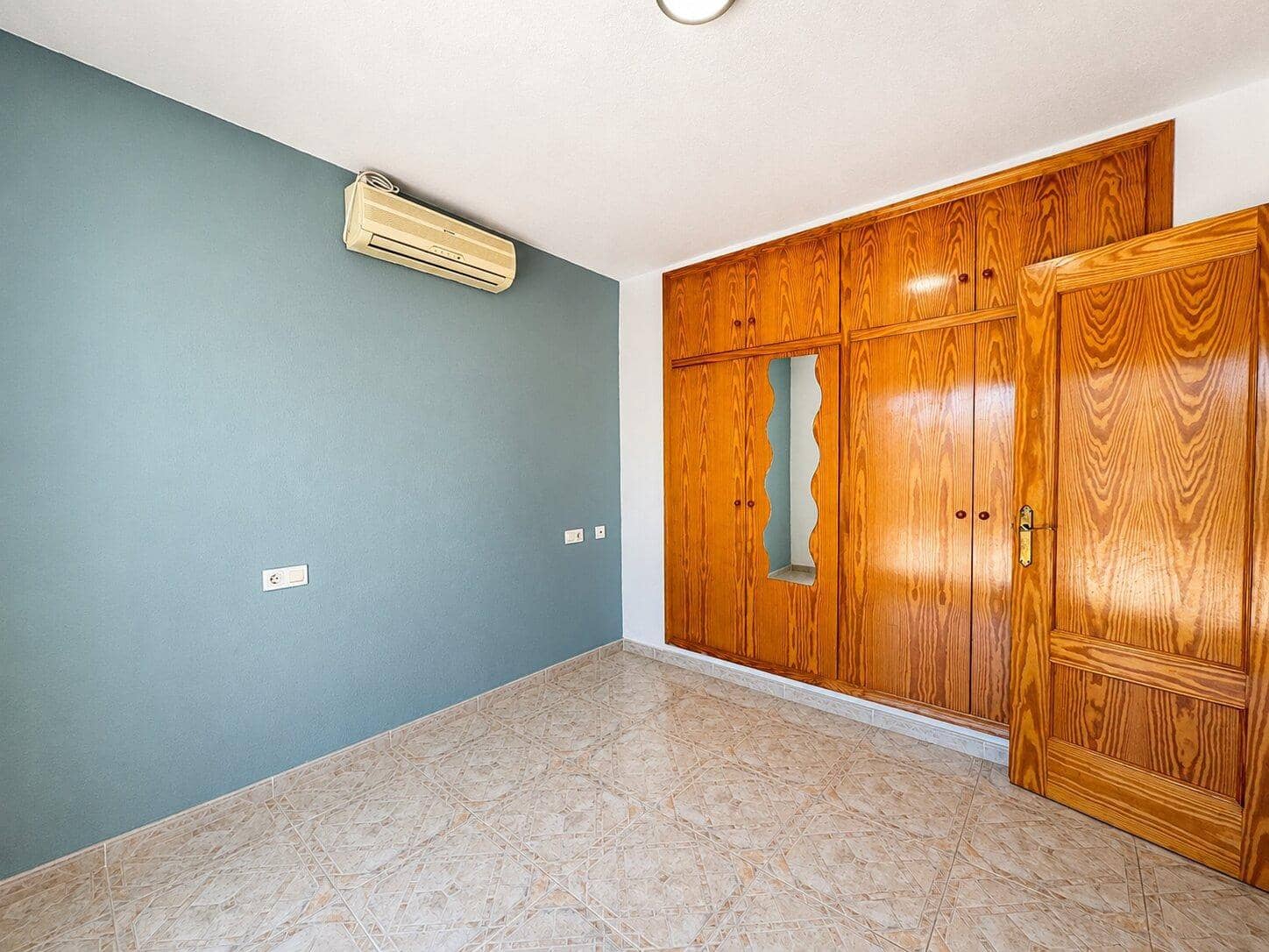3 sovrum Hus till salu i Playa Flamenca med pool garage - 249 995 € (Ref: 9954331)