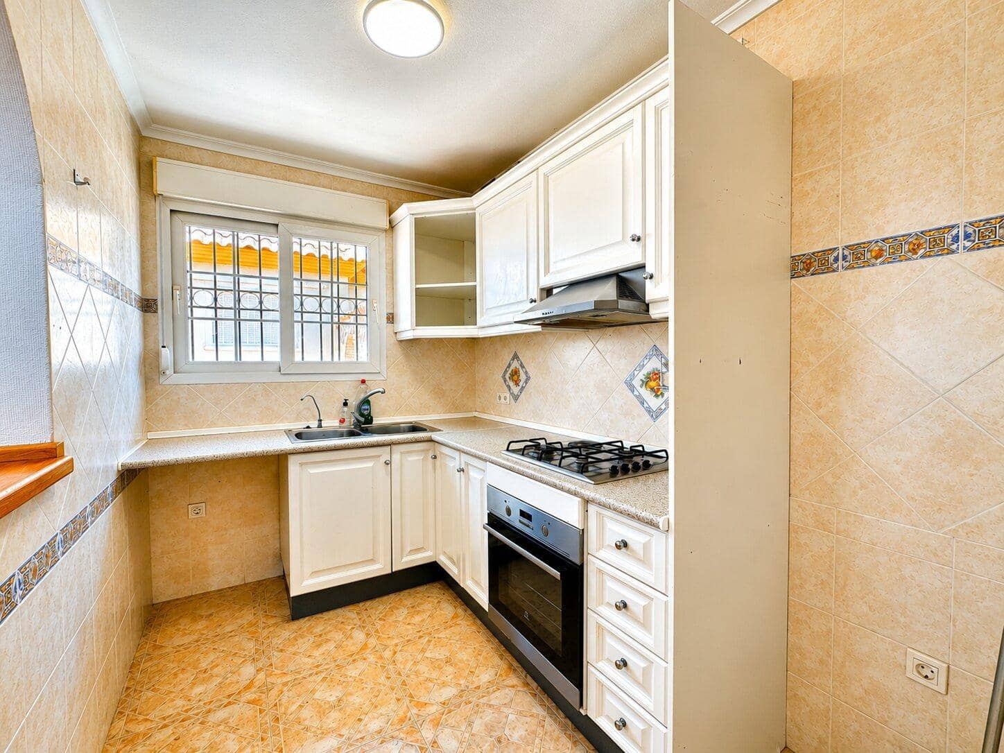 3 sovrum Hus till salu i Playa Flamenca med pool garage - 249 995 € (Ref: 9954331)