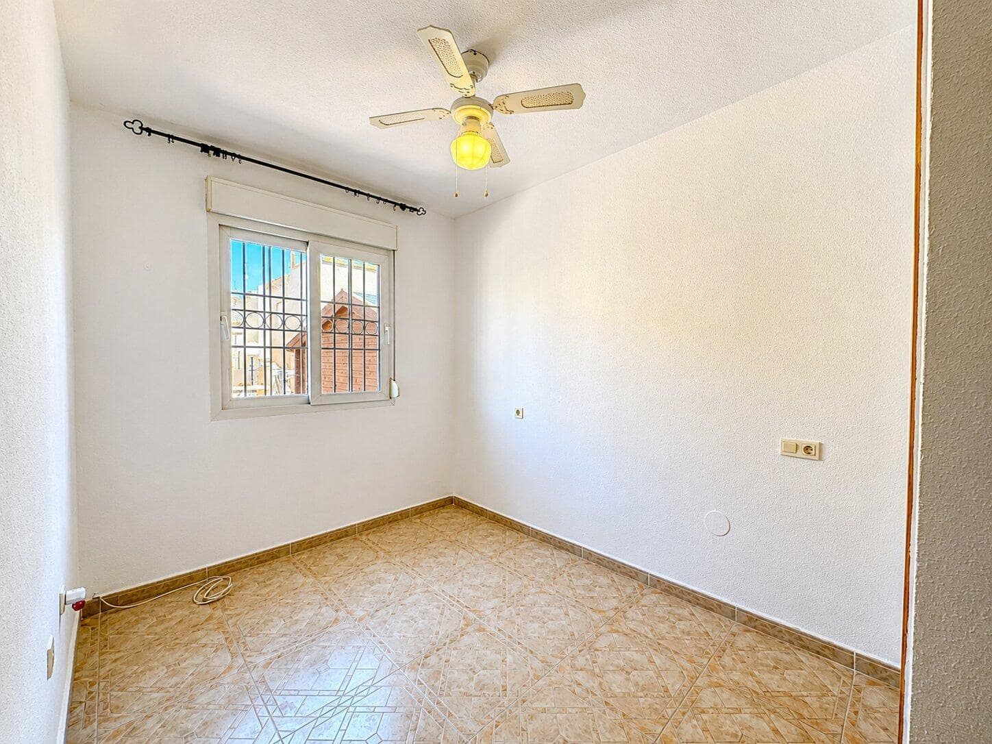 3 sovrum Hus till salu i Playa Flamenca med pool garage - 249 995 € (Ref: 9954331)