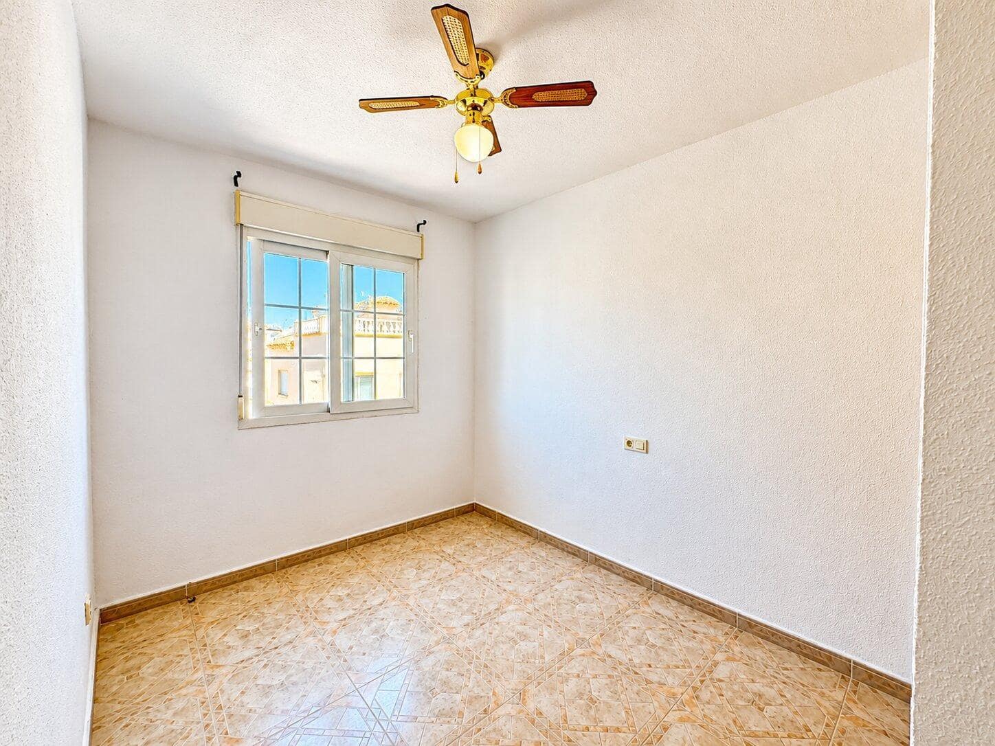 3 sovrum Hus till salu i Playa Flamenca med pool garage - 249 995 € (Ref: 9954331)